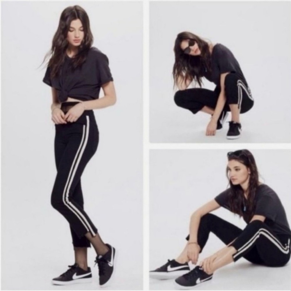 MOTHER The Insider Crop Step Fray Jeans Size 27 Guilty Racer Stripe Black ~ $228